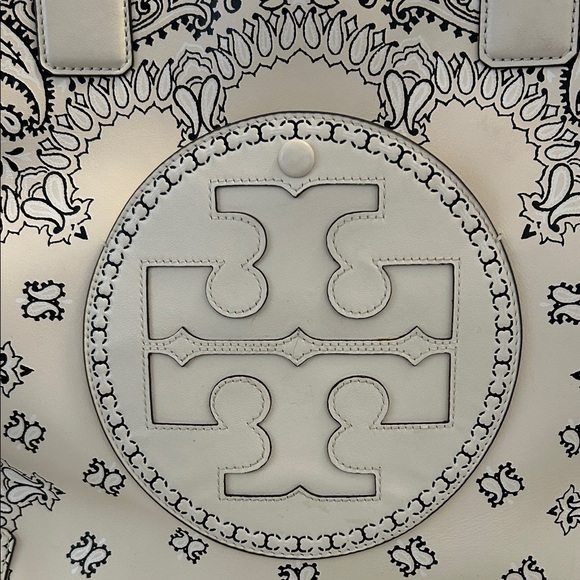 Tory Burch- Ella Printed Leather Tote in Ivory Americana Bandana, EUC - Picture 3 of 17